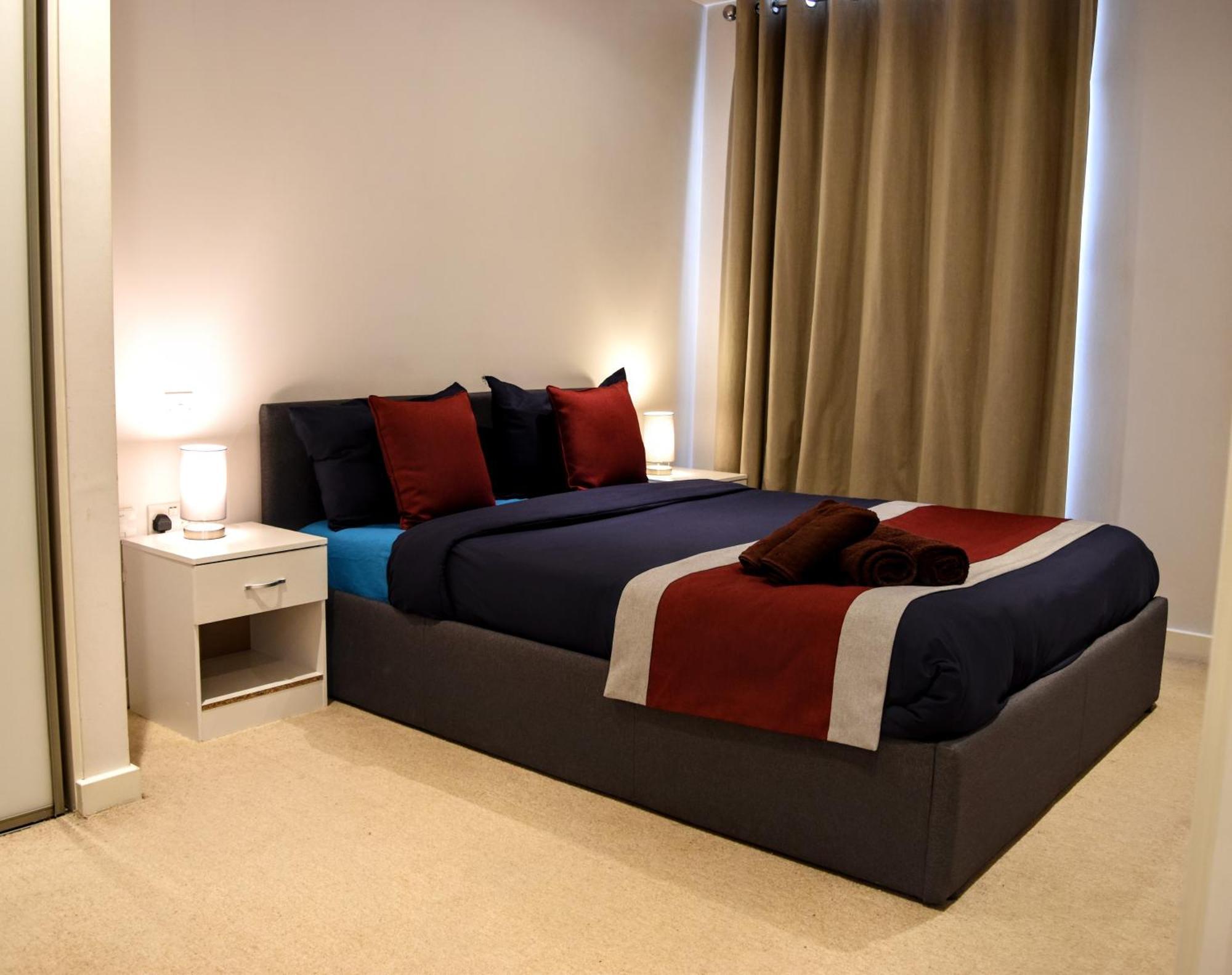 Modern London Apartment Near Greenwich - Rooftop City View エクステリア 写真